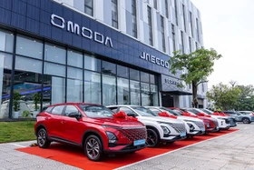 Mua ôtô Omoda & Jaecoo trả trước 0 đồng, giảm 100% trước bạ