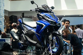 Yamaha Aerox 2025 ra mắt - "lột xác" thiết kế, giá 71,3 triệu đồng