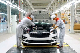 Thị trường ôtô Việt tháng 8, xe lắp ráp nội địa tăng trưởng mạnh