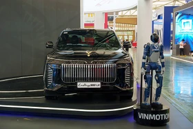 Truyền thông Mỹ nói gì về Vinfast Lạc Hồng 900 LX bọc thép chống đạn?