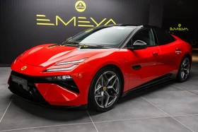 Lotus Emeya chạy điện sắp về Việt Nam để "đấu" Porsche Taycan có gì hay?