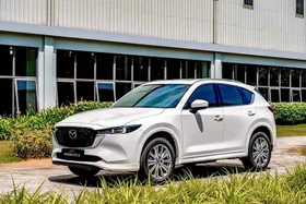 Mazda CX-5 đang giảm giá mạnh, làm khó Ford Territory và Honda CR-V