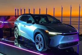  Gần 100.000 ôtô điện Toyota, Subaru, Lexus bị triệu hồi vì lỗi điều hòa