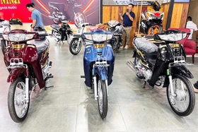 Mục sở thị xe máy Honda Dream NCX 2026 mới về Việt Nam