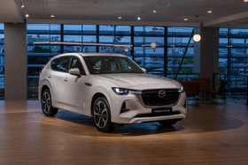"Soi" Mazda CX-60 - SUV 5 chỗ cao cấp tại Việt Nam bán từ năm 2026