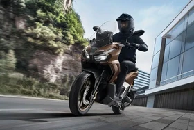 Honda ADV160 RoadSync phiên bản mới sắp bán chính hãng tại Việt Nam?