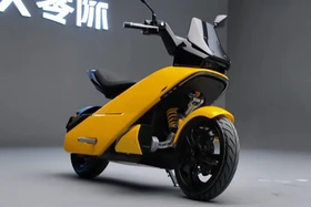 Scoox Zero X7 - xe máy điện độc đáo với hệ thống hub-center steering