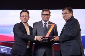 VinFast VF7 nhận giải thưởng thiết kế của năm tại thị trường Ấn Độ