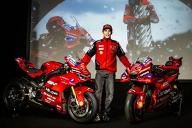 Ra mắt siêu môtô Ducati Panigale V4 Marquez 2025 World Champion Replica 