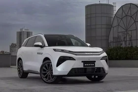 BYD Sealion 8 2026 ra mắt, chạy được 370 km chỉ sau 5 phút sạc