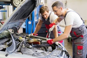 AI rất tốt nhưng không thể giúp người dùng tự sửa chữa ôtô