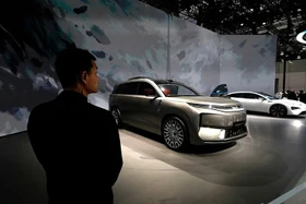 BYD chốt lịch ra mắt SUV cỡ lớn Dynasty-D "đấu" Lynk & Co 900