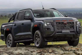 Nissan Navara 2026 vừa ra mắt - cứng cáp và đậm chất địa hình hơn