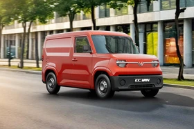 Xe tải VinFast EC Van lần đầu lộ nội thất thực tế