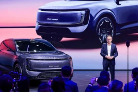 Ra mắt AUDI E SUV - sức mạnh 671 mã lực, tầm hoạt động 700 km