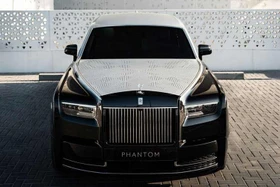 Rolls-Royce Phantom Arabesque đỉnh cao chế tác với nắp ca-pô khắc laser