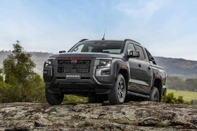 Chi tiết Nissan Navara 2026 từ 926 triệu đồng, nâng cấp mạnh tay