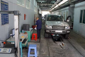 Chủ ôtô cũ tại Hà Nội và TP.HCM lưu ý gì trước quy chuẩn khí thải mới?