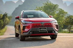 Toyota bàn giao hơn 70.000 xe cho khách Việt trong năm 2025