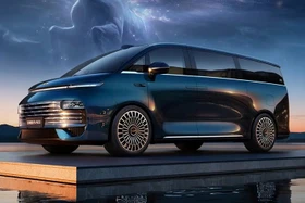 Geely Galaxy V900 mở bán - MPV hybrid chạy đến 1200km