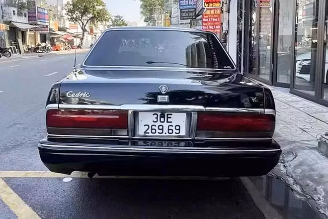 3-4833.jpg