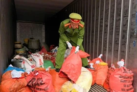 Hàng tấn riềng xay pha trộn hóa chất độc hại bị bắt giữ tại Bắc Ninh