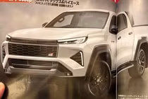 Xe bán tải Toyota Hilux 2026 lộ ảnh nội thất, góc cạnh và hiện đại hơn