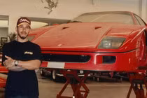 Lewis Hamilton tậu chiếc Ferrari mơ ước từ bé sau khi bán toàn bộ siêu xe