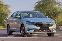 Skoda Slavia 2026 chỉ từ 300 triệu đồng - rẻ hơn đời cũ, "đấu" Honda City