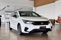 Honda City giảm 100% phí trước bạ "đua doanh số" Toyota Vios và Mazda2